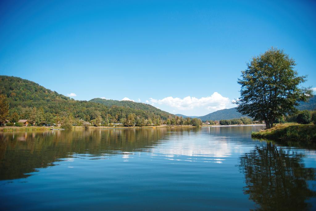 Camping Base De Loisirs Du Lac De La Moselotte Hotel Saulxures-sur-Moselotte Exterior photo